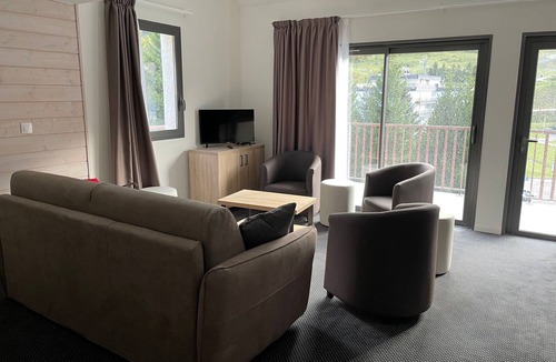 Eaux-Bonnes Apartment | Gourette: Duplex 10 pers, Pool, Pets allowed