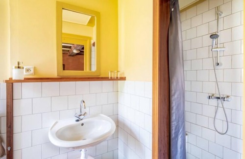 Marchamp House | Goute la vie