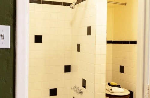 Cimarron Hotel | Governors Room - Historic Hotel Room
