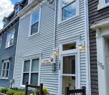 Downtown St. John's Bed & Breakfast | Gower Guest House