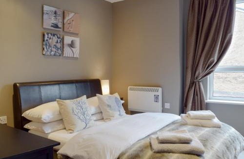 Llanelli House | Gower Sunset Views