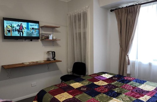 Singleton Shire Council House | Gowrie Agapanthus