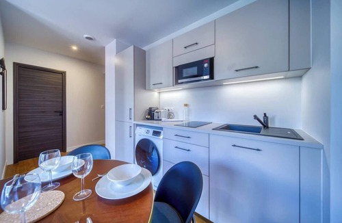 Quartier Exposition-Bajatiere Apartment | #GQ | Le Beau Mallifaud🌼