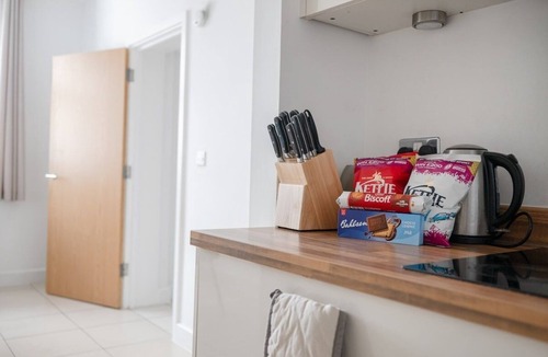 Chelmsford House | Grace Bartlett House for 5 with Free Parking for 2