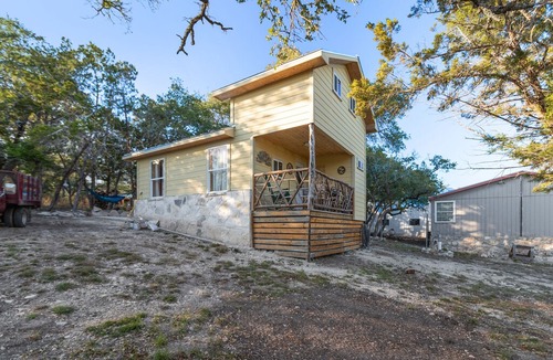 Blanco Cabin | Grace Cabin in Blanco