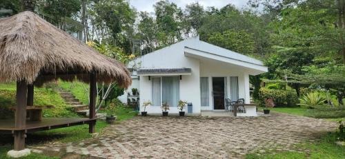 Padang Villa | Grace Hill Villa Lubuk Minturun