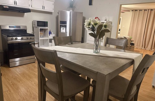 Taylor House | Grace House 2-bedroom in Taylor Texas