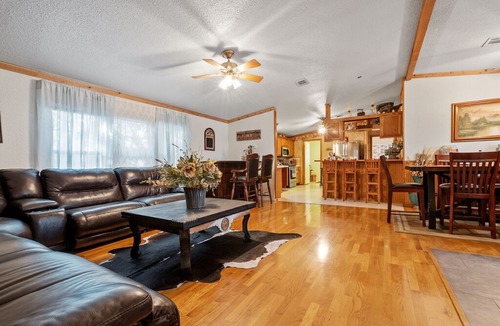 Blanco House | Grace House in Blanco