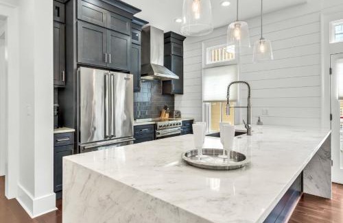 Beach District House | Grace Place