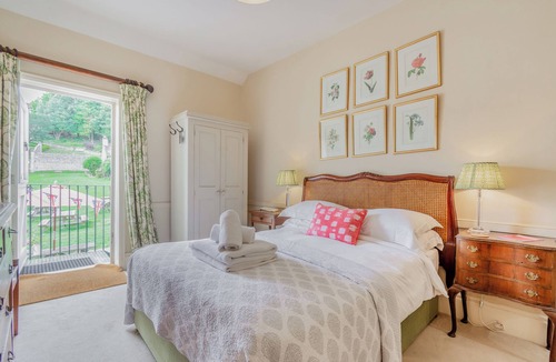 East Dean and Friston Bed & Breakfast | Grace - Tiger Inn