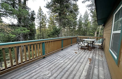 Sacramento Cabin | Grace Way Lodge
