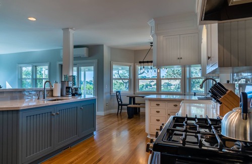 Templeton House | Graceful Oaks- Spa and Beautiful New Pool!