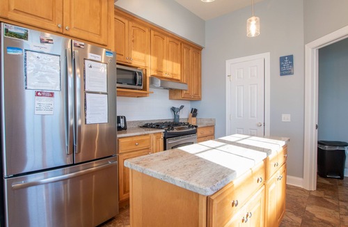 Romulus House | Gracie's Place: Stunning Lakefront Escape on Seneca Lake!