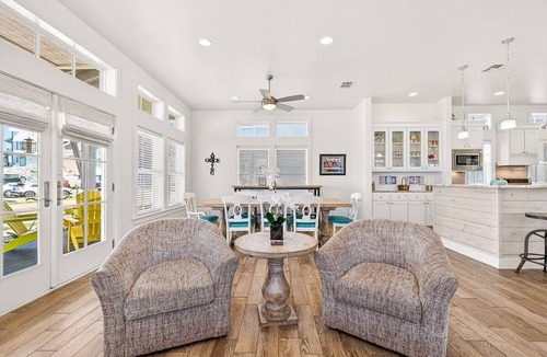 Cinnamon Shore House | Gracious Home w/Lake Views, Fire Pit, and More Amenities in Cinnamon Shore