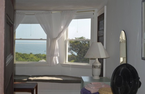 Edgartown House | Gracious Victorian On Chappy