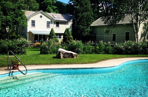 Williamstown House | Gracious Williamstown Home with Pool