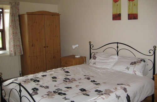 Saint Martin House | Grade 2 Listed Barn Conversion on quiet country lane