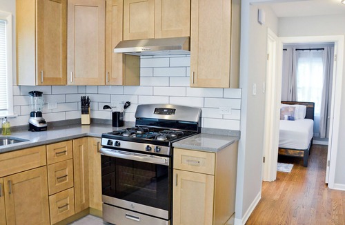 Oak Lawn House | Grade A safe working class neighborhood - brand new just updated.