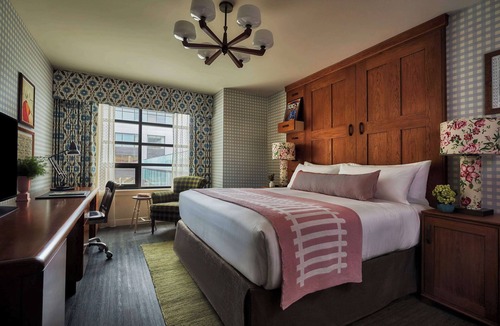 Bloomington Hotel | Graduate by Hilton Bloomington