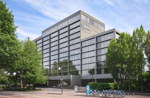 Downtown Eugene Hotel | Graduate by Hilton Eugene