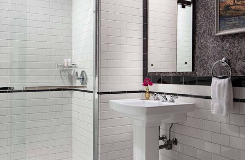 Evanston Hotel | Graduate by Hilton Evanston