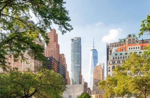 Snyder Square House | Graduate Queen Queen - Accessible Room at Graduate Roosevelt Island