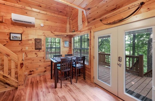 Trenton House | Grady`s Hideaway