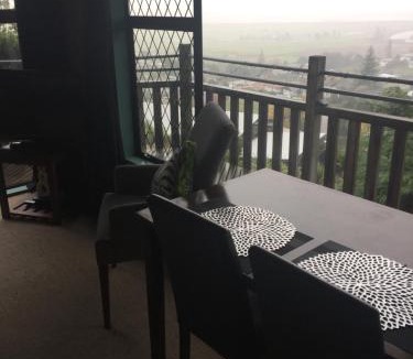 Thames Bed & Breakfast | Grafton Cottage & Chalets