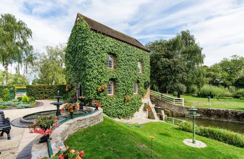 Broughton Hackett House | Grafton Mill