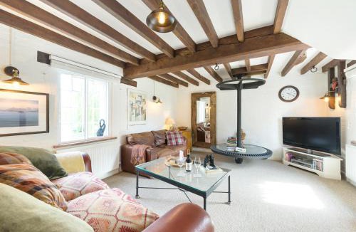 Broughton Hackett House | Grafton Mill