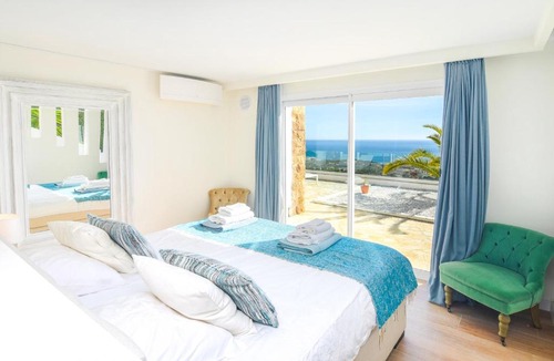 Benimeit Villa | Graham Holiday Rentals - La Palmera