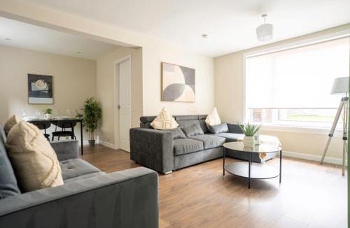 Uphall House | Graham House