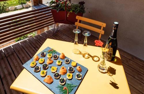 Saint-Antoine-l'Abbaye Apartment | Graine de Tilia