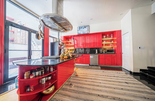 Rose Hill House | Gramercy Townhouse – 3 Floors, Terrace, True Unique NYC Stay
