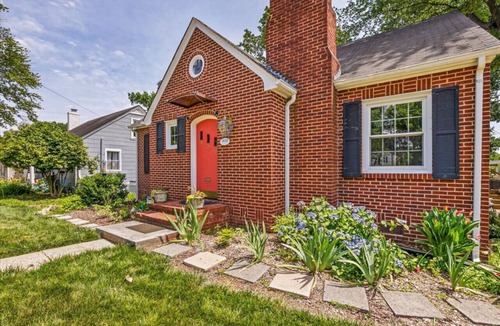 Greensboro Condo | Gramma Dottie’s Garden Retreat - Private Room