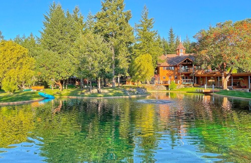 Friday Harbor House | Gramma's 4BR Home, Lake, Wooded, Hot Tub, Swim, Swings, Gated Estate, Gorgeous
