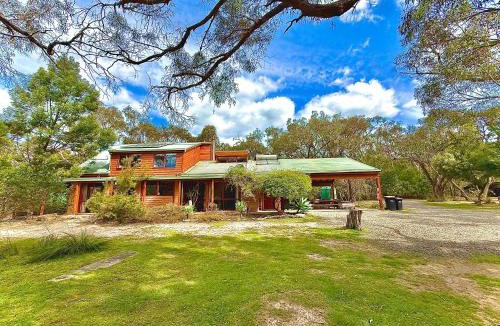 Halls Gap House | Grampians Bush Retreat