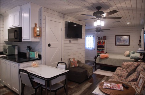 Maud Cabin | Gram’s Place