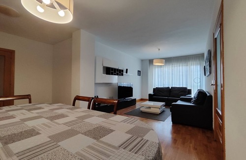 Ermitagana Apartment | Gran Apartamento Para 8 Personas