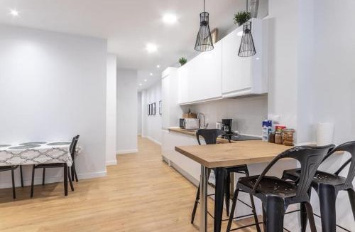 Uribarri Apartment | Gran apto a 5 min de casco viejo. Familias, grupos