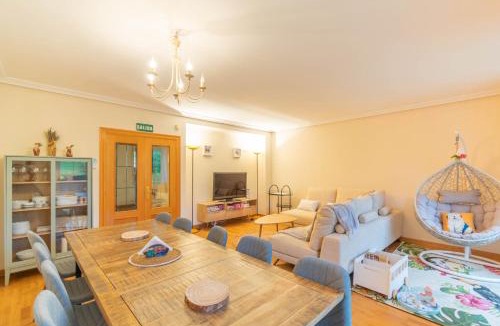 Gorraiz House | Gran chalet con jardín a 5 minutos de Pamplona