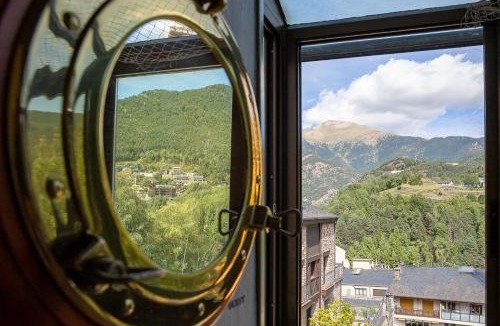 La Massana Apartment | Gran Hogar Chic I 8 min de los remontes con balcón