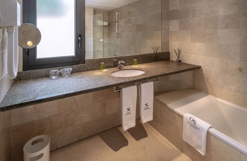 Castelldefels Hotel | Gran Hotel Rey Don Jaime