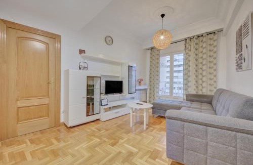 Logrono City Centre Apartment | Gran Vía by Clabao