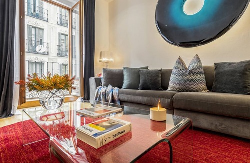 Malasana Apartment | Gran Via by Skykey