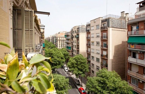 Sant Antoni Apartment | Gran Via modern and bright 3BD with terrace