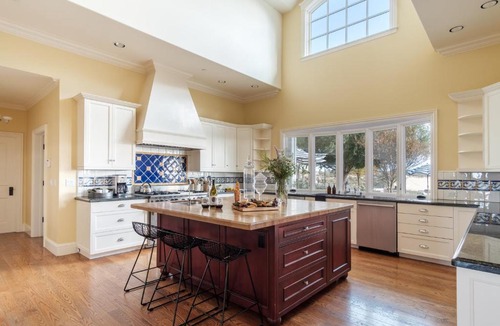 Paso Robles House | Granada by AvantStay - Secluded Estate w Vineyard Views Pool