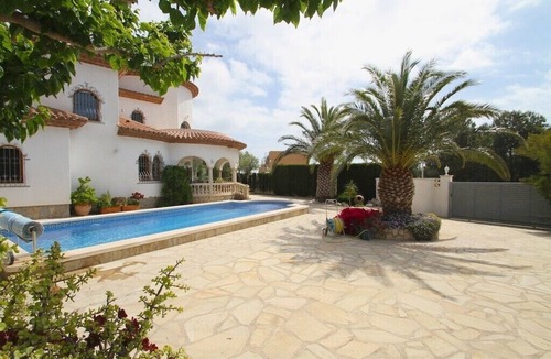 Costa del Zefir Villa | GRANADA Villa piscina, jardín, BBQ, Wifi gratis