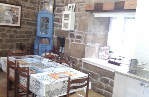 Langoelan House | Granary cottage lake view