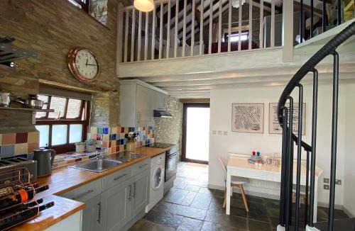 Llanybri House | Granary Cottage St Clears